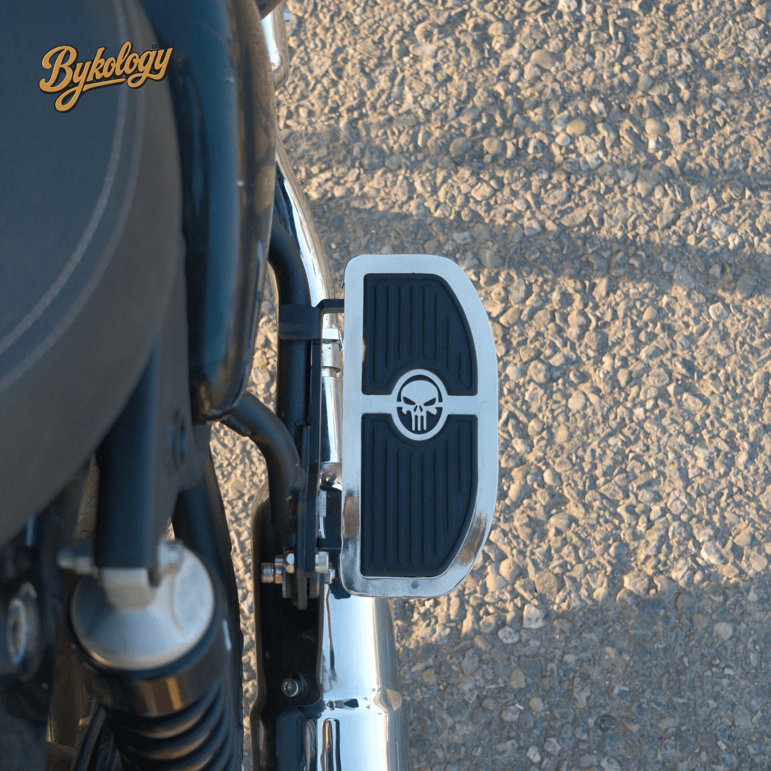 Rider & Pillion Footboards – Super Meteor 650 | Bykology 3 Rider & Pillion Footboards – Super Meteor 650 | Bykology - Image 3