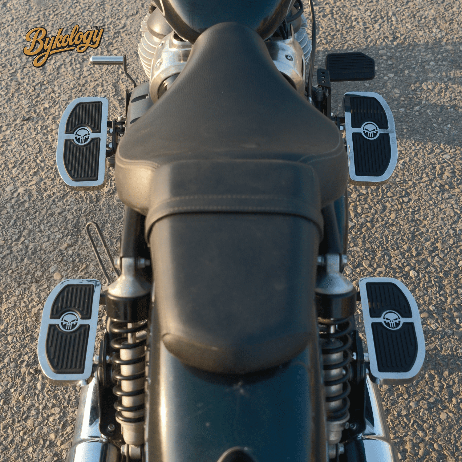 Rider & Pillion Footboards – Super Meteor 650 | Bykology 5 Rider & Pillion Footboards – Super Meteor 650 | Bykology - Image 5