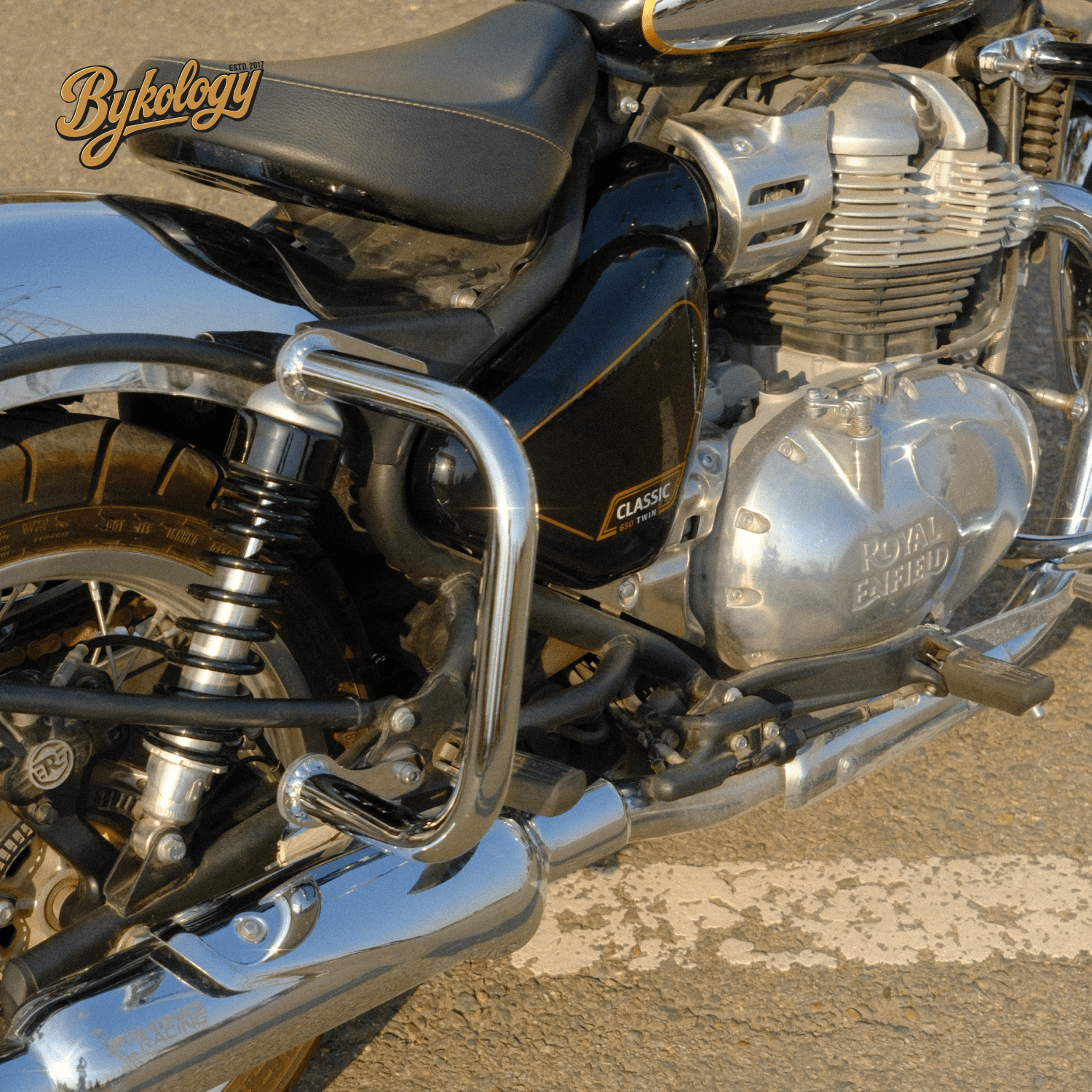 Classic 650 Saddle Guard 4 Classic 650 Saddle Guard - Image 4